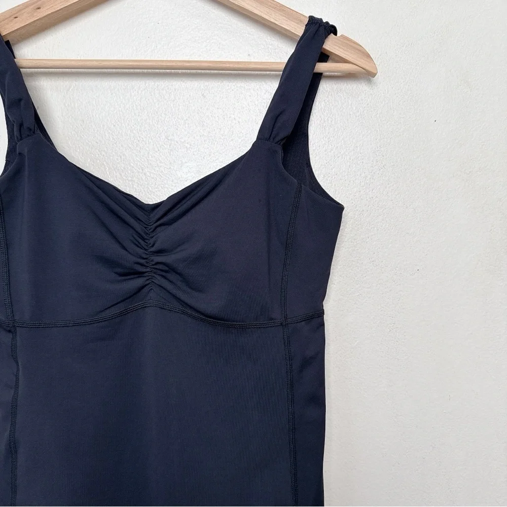 Lululemon Womens 8 Aria Tank II In Black Top